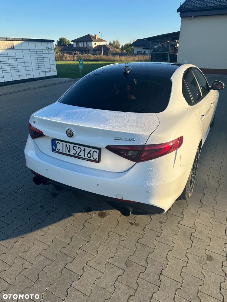 Alfa Romeo Giulia 2.0 Turbo Veloce - 5