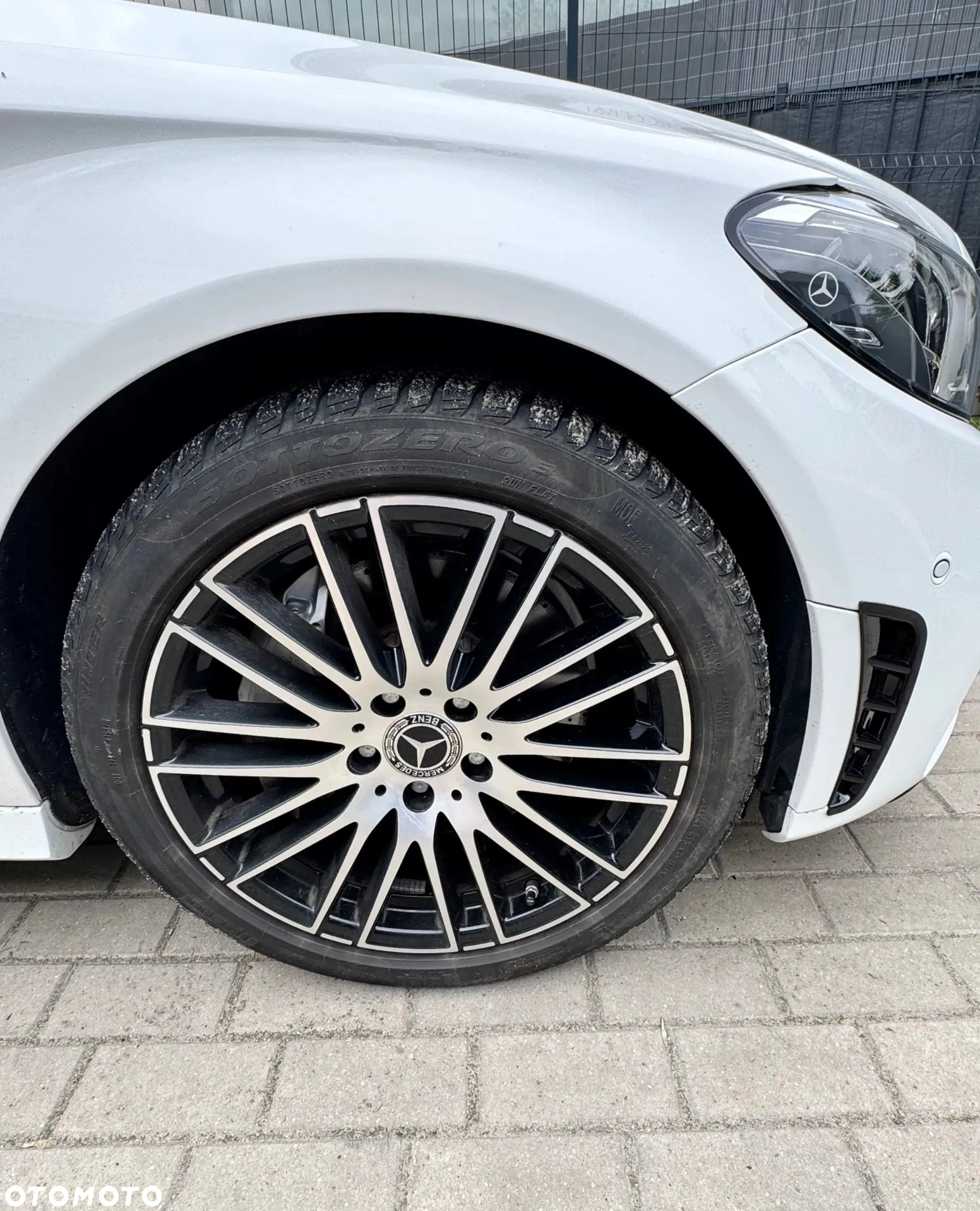 Mercedes-Benz Klasa C 300 Coupe 4Matic 9G-TRONIC AMG Line Plus - 7