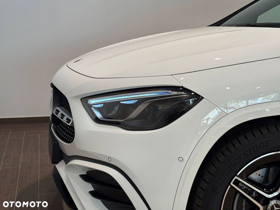 Mercedes-Benz GLA 200 AMG Line - 6