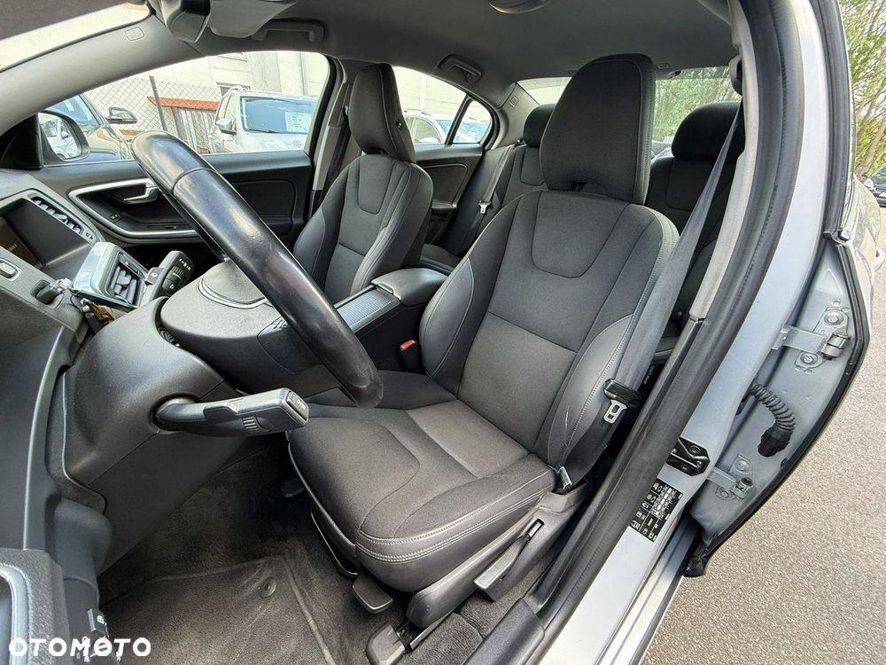 Volvo S60 - 17