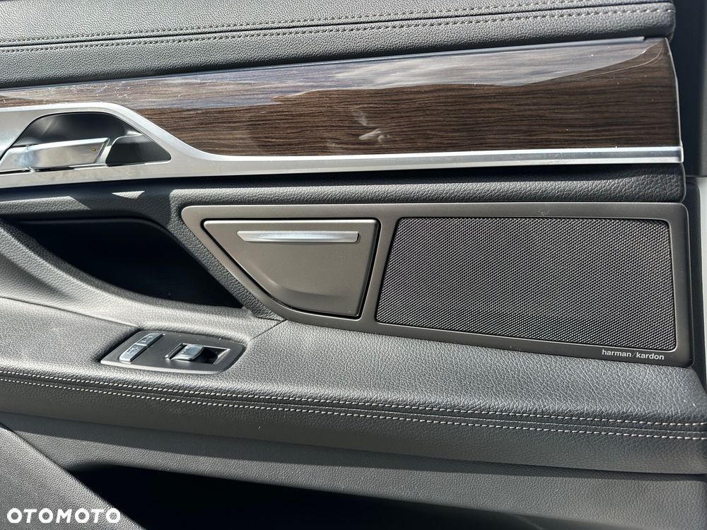BMW Seria 7 740Li xDrive - 20
