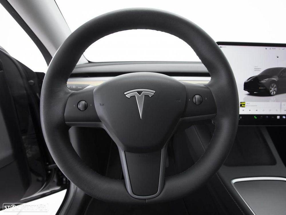 Tesla Model Y Standard - 19