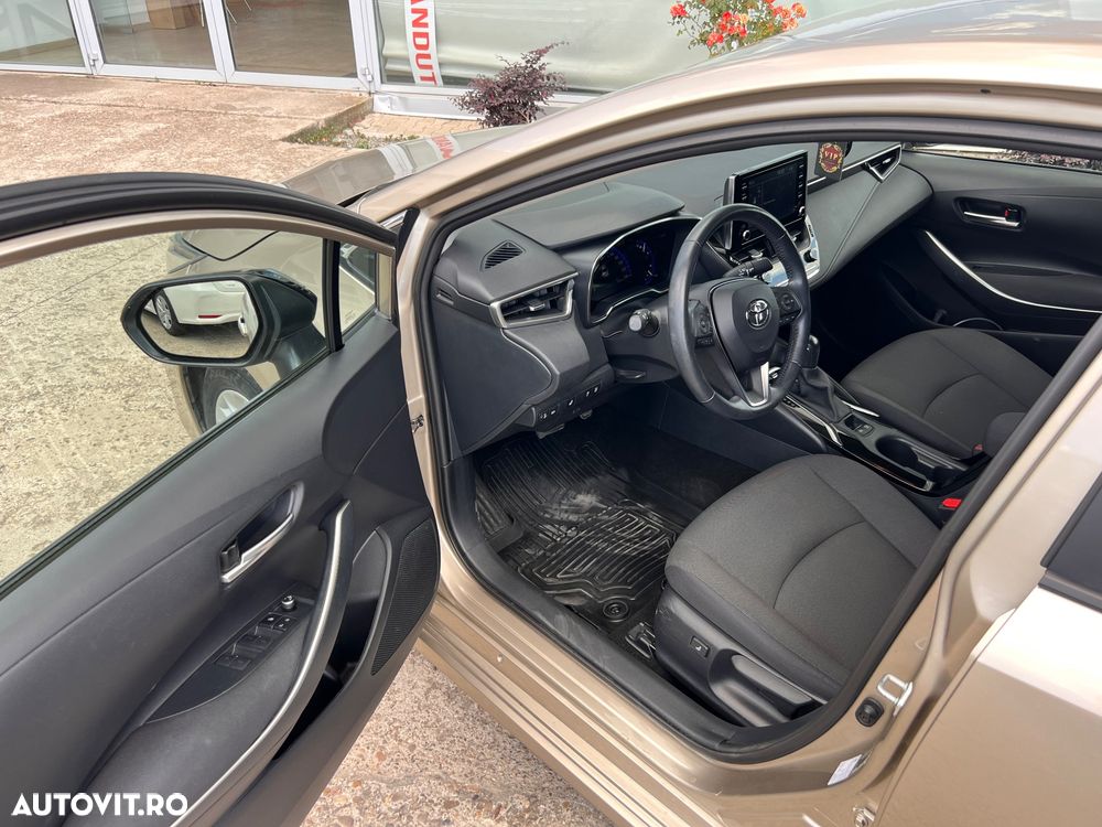 Toyota Corolla - 8