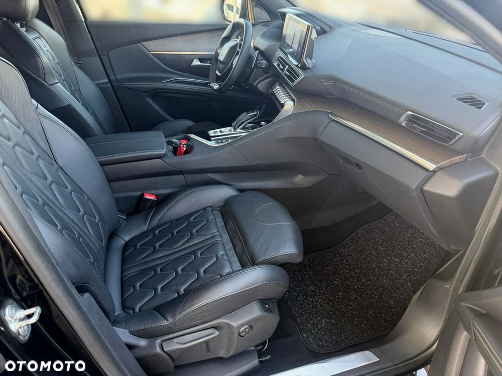 Peugeot 5008 - 22
