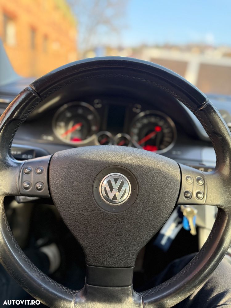 Volkswagen Passat 2.0 TDI DPF Sportline - 6