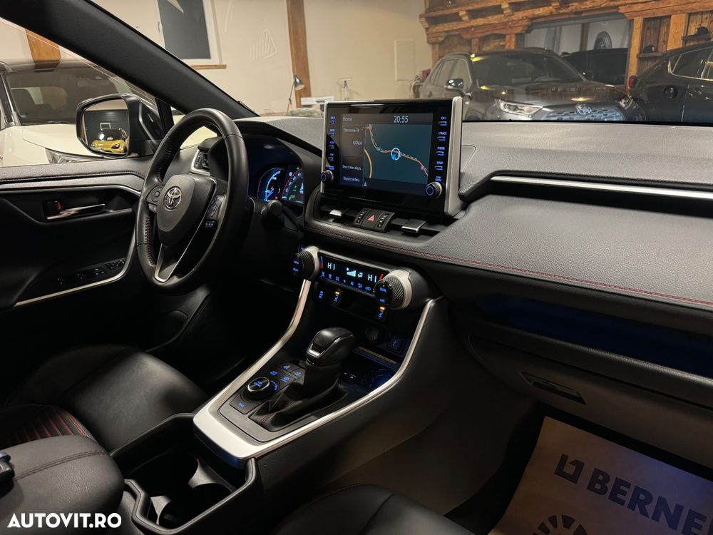 Toyota RAV4 Plug-in-Hybrid Style - 8