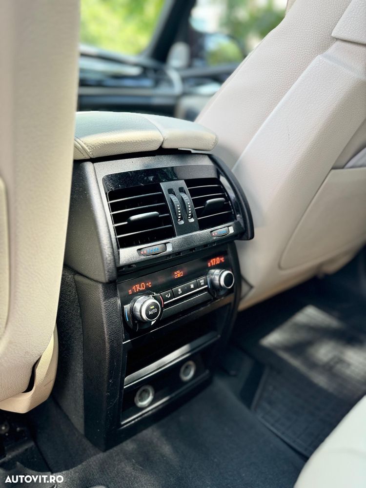 BMW X5 M M50d - 9