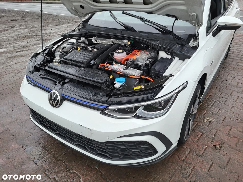 Volkswagen Golf - 30