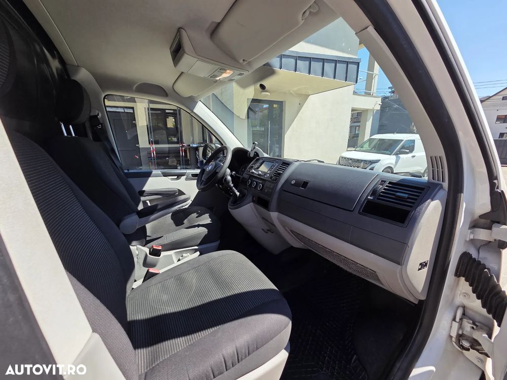 Volkswagen Transporter - 11