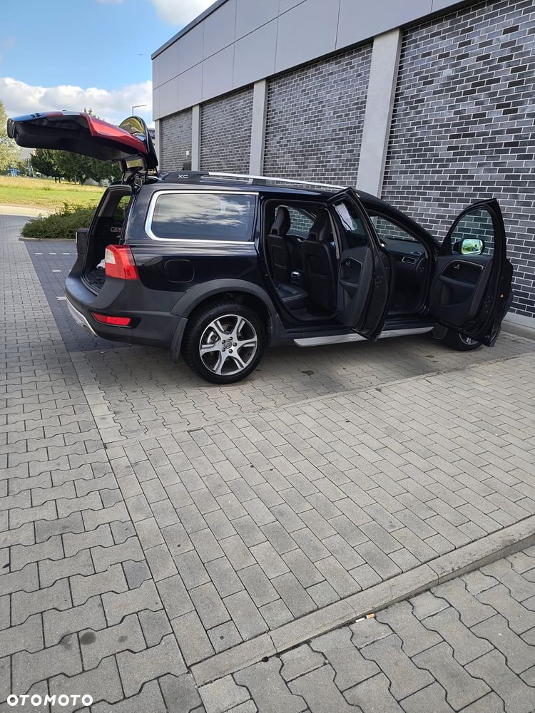 Volvo XC 70 D5 AWD Dynamic Summum - 2