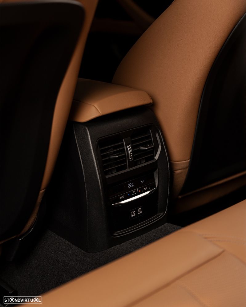 BMW i4 eDrive40 Pack Desportivo M Pro - 38