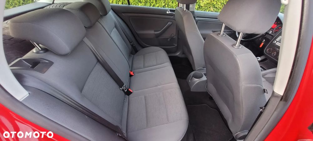 Volkswagen Golf - 13