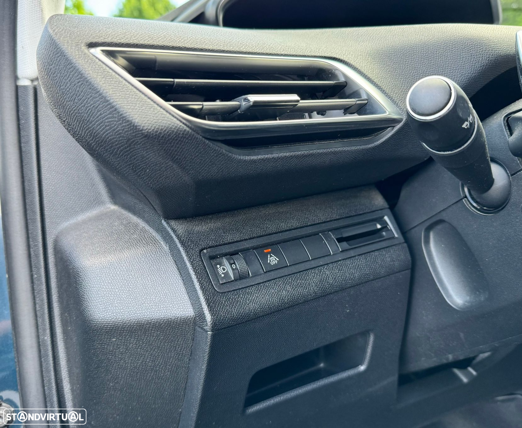 Peugeot 3008 1.5 BlueHDi Allure Pack EAT8 - 17