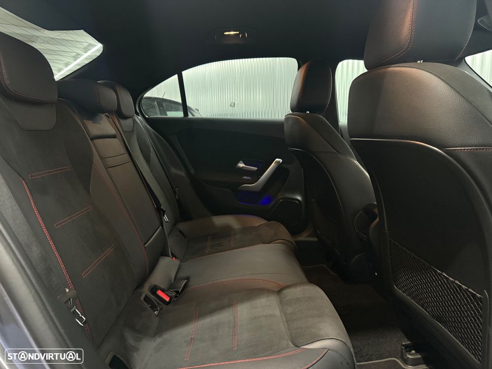 Mercedes-Benz A 250 Limousine e 8G-DCT AMG Line - 40