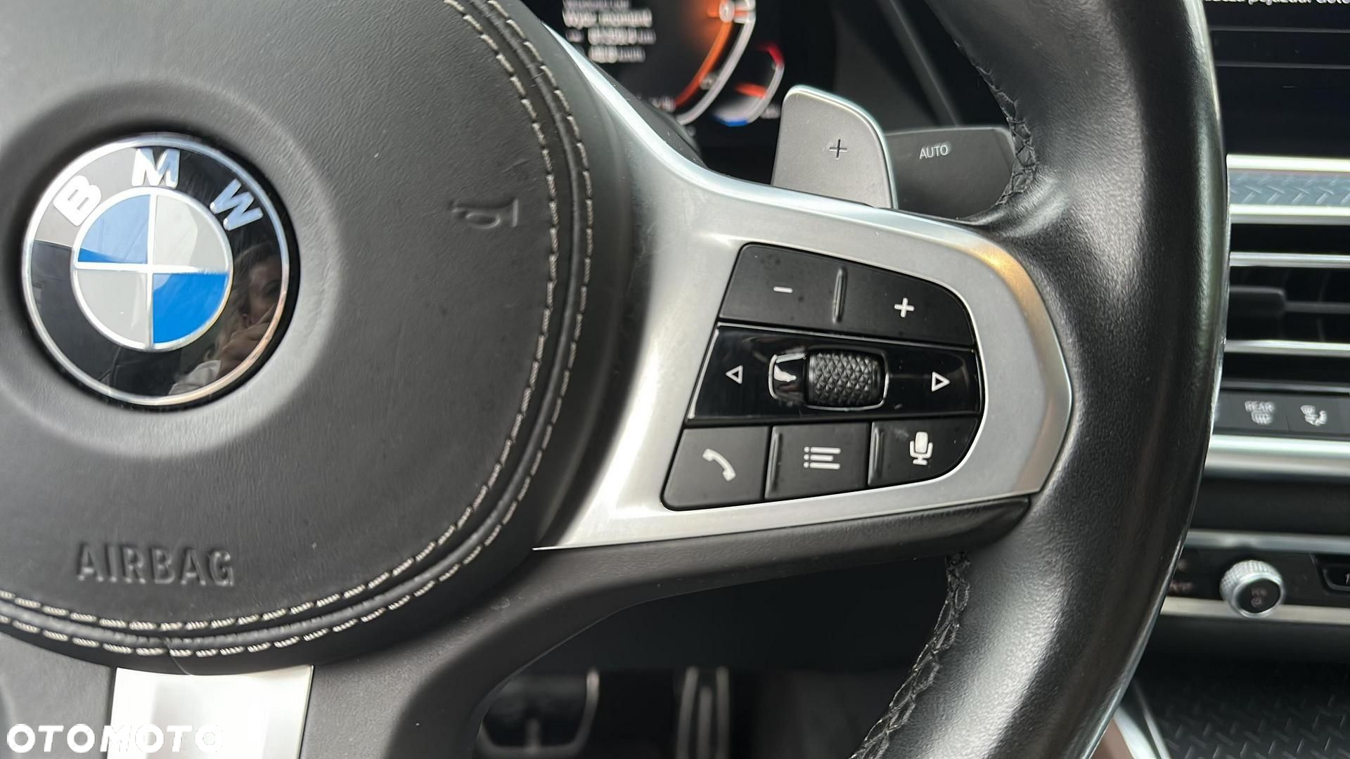 BMW X6 xDrive40i mHEV - 23