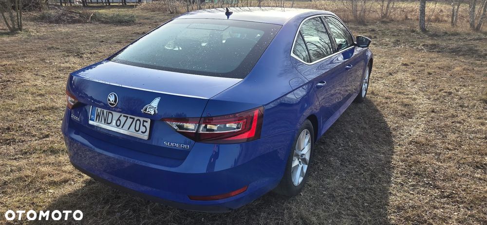 Skoda Superb 2.0 TDI Ambition DSG - 6