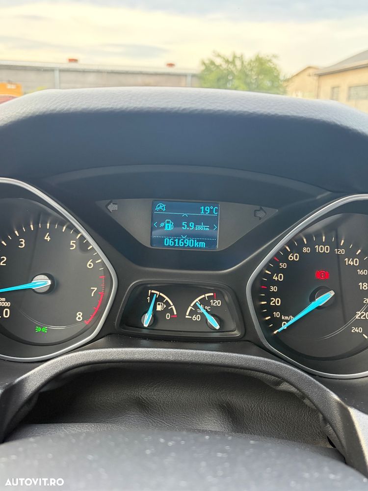 Ford Focus - 18