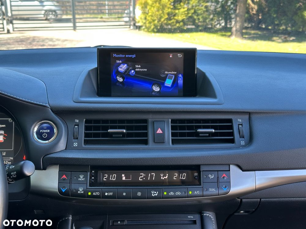 Lexus CT 200h Prestige - 18