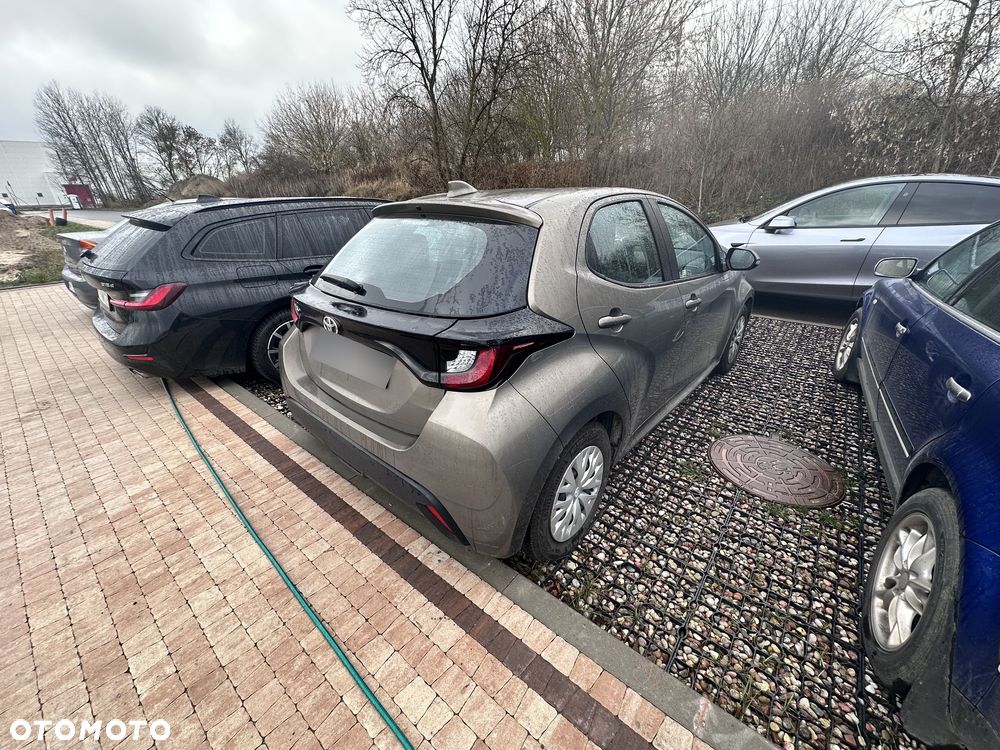 Toyota Yaris 1.5 Comfort - 3