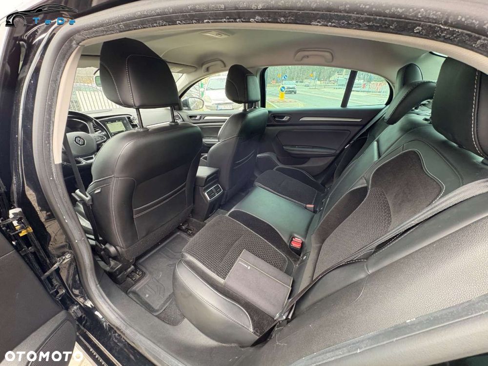 Renault Megane ENERGY TCe 130 Start & Stop Paris Business - 34