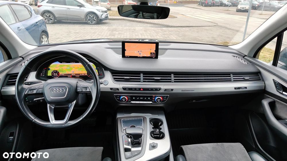Audi Q7 - 8
