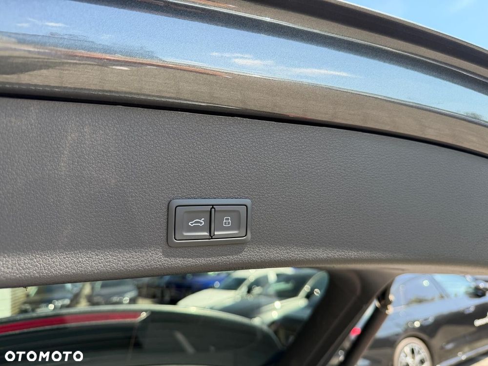 Audi e-tron 55 Quattro S Line - 24