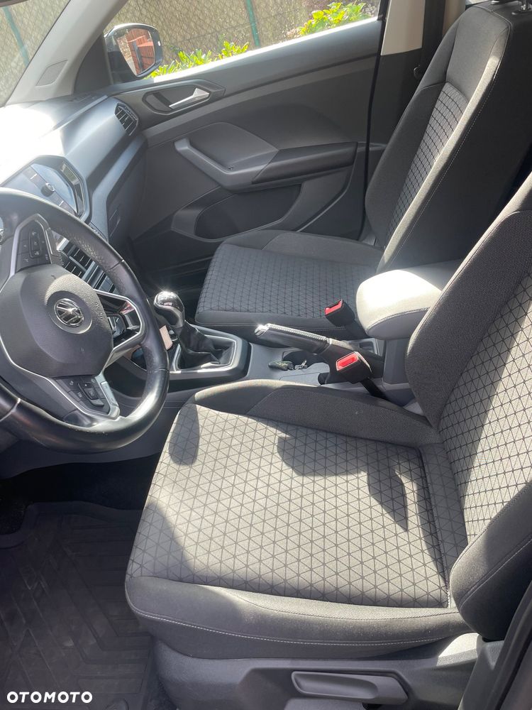 Volkswagen T-Cross - 11