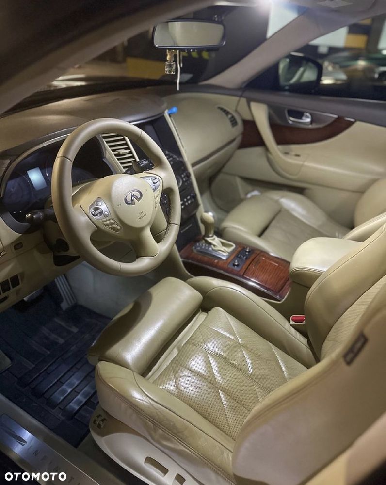 Infiniti FX FX30d S Premium - 7