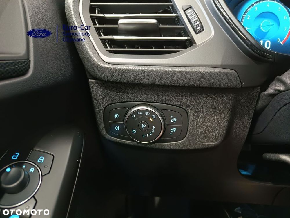 Ford Focus 1.0 EcoBoost mHEV ST-Line X - 29