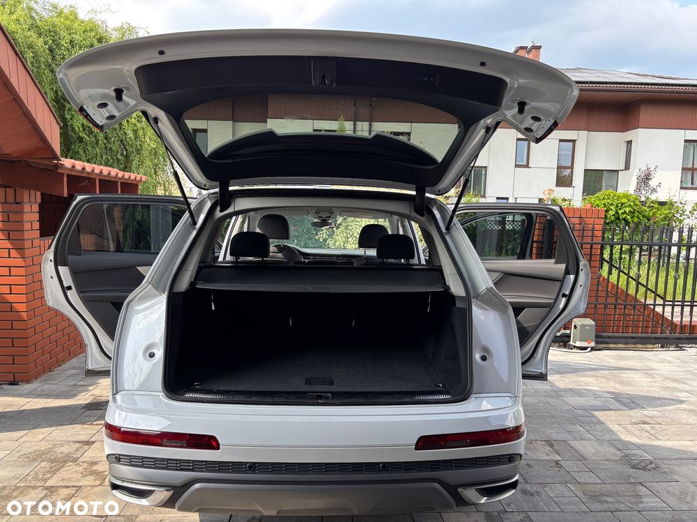 Audi Q7 55 TFSI mHEV Quattro S Line Tiptr - 13