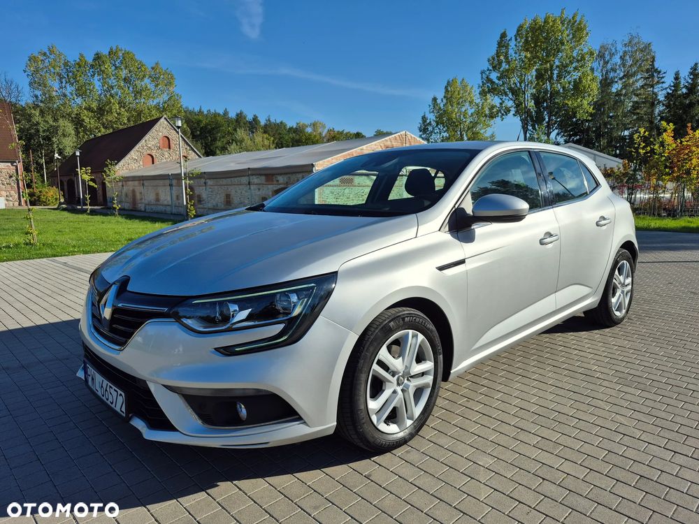Renault Megane TCe 115 GPF ZEN - 3