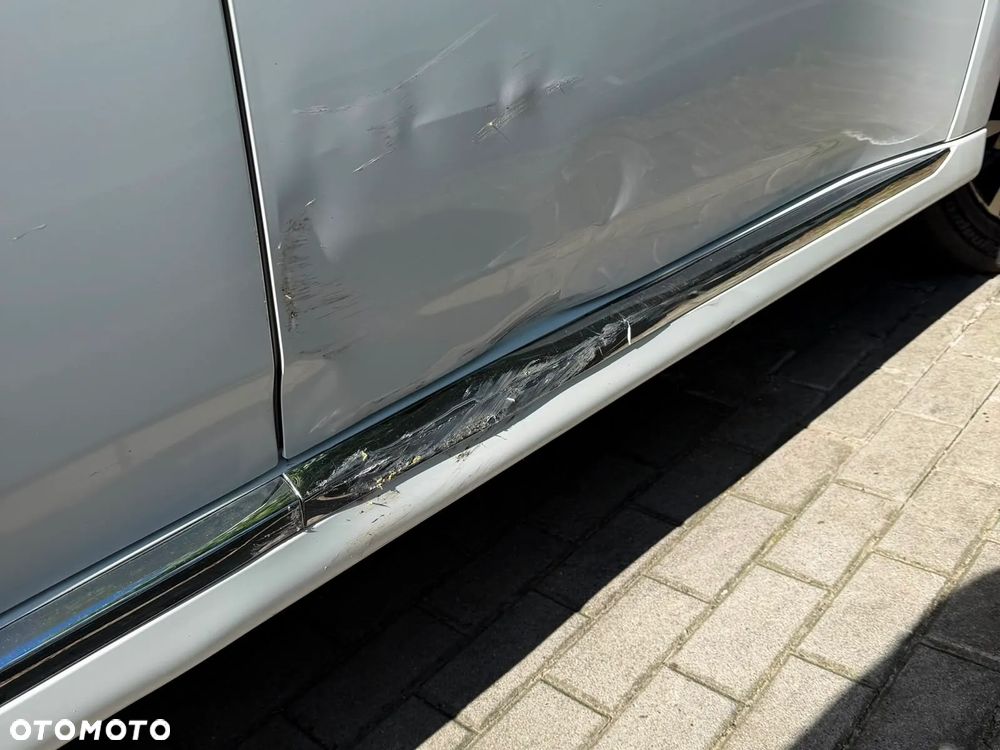 Mitsubishi Outlander Intense + - 10