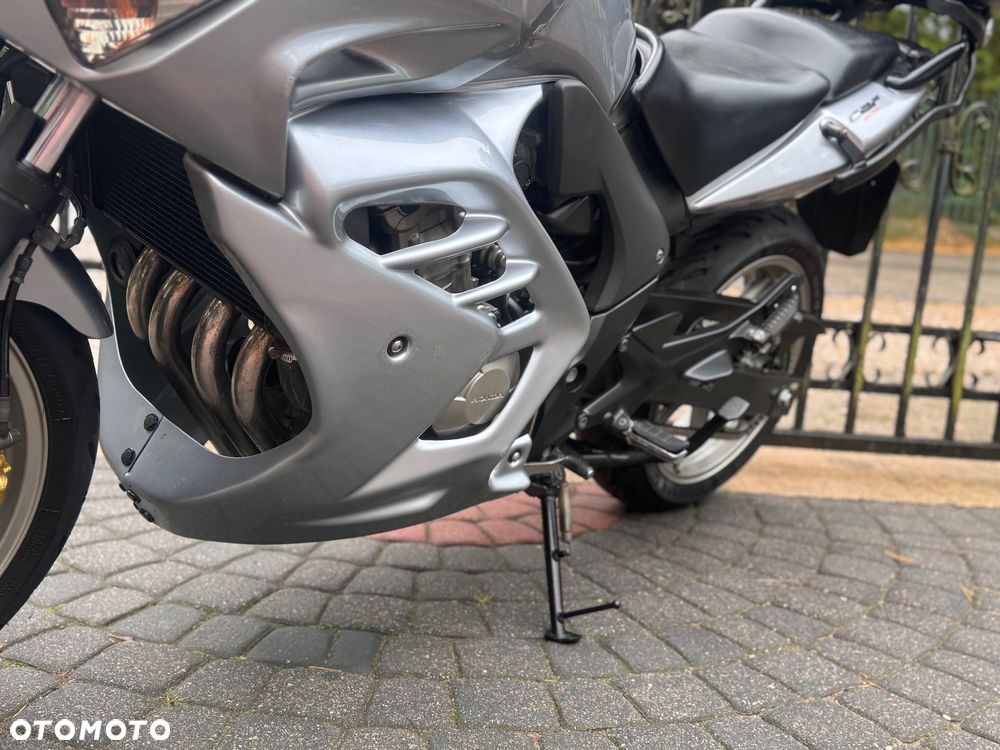 Honda CBF - 17