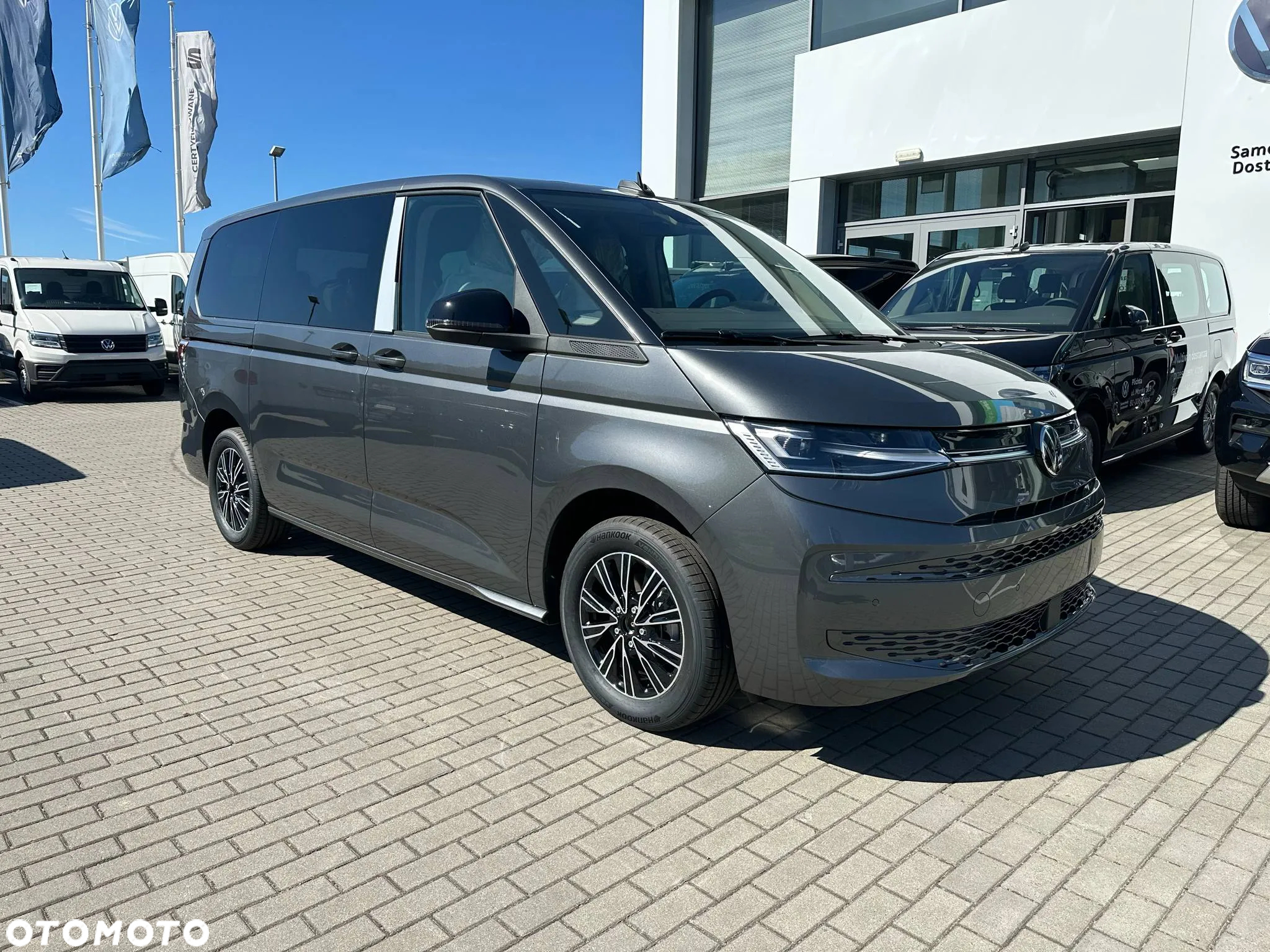 Volkswagen Multivan 2.0 TDI L2 Life DSG - 2