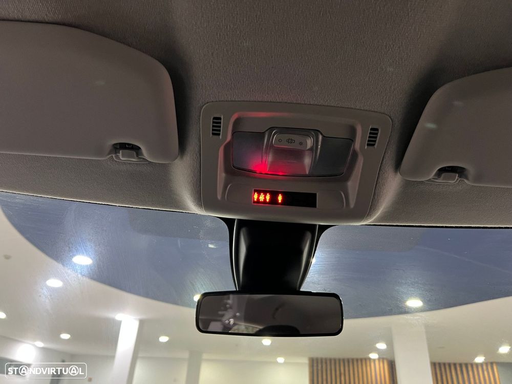 Citroën C3 1.2 PureTech Plus - 24