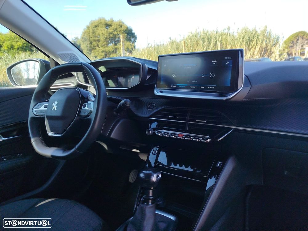 Peugeot 208 1.2 PureTech Allure Pack - 29