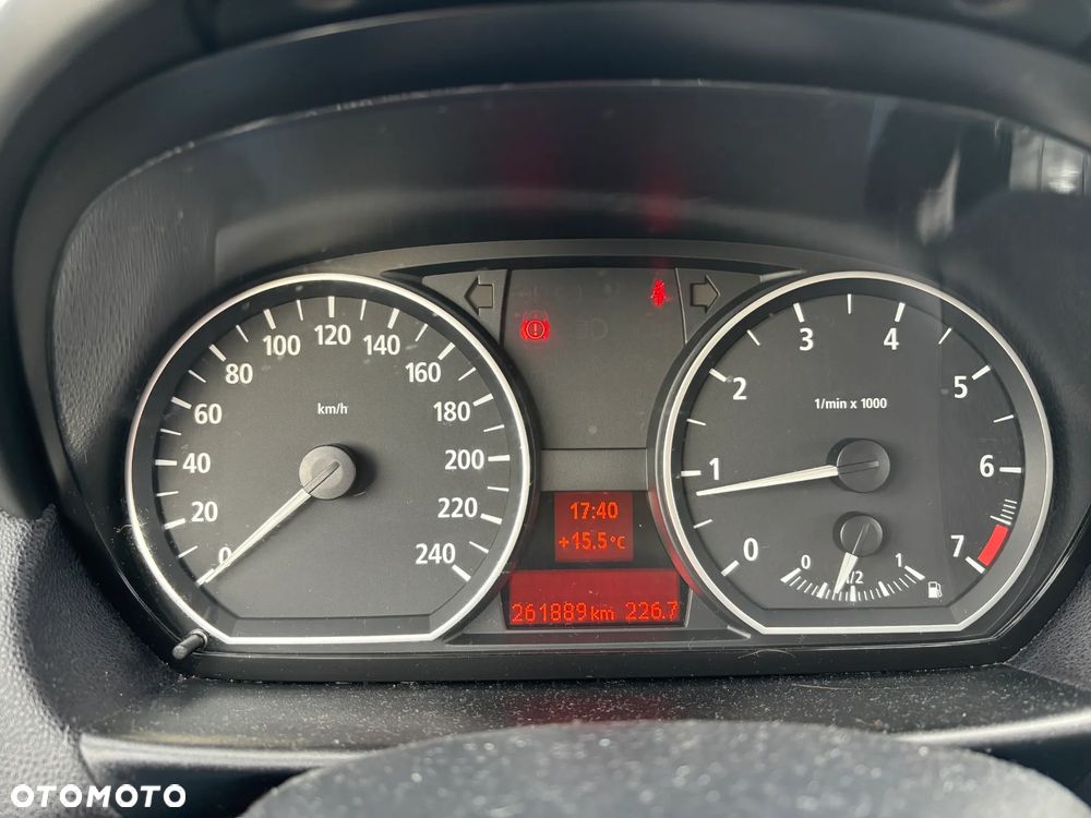 BMW Seria 1 116i - 10