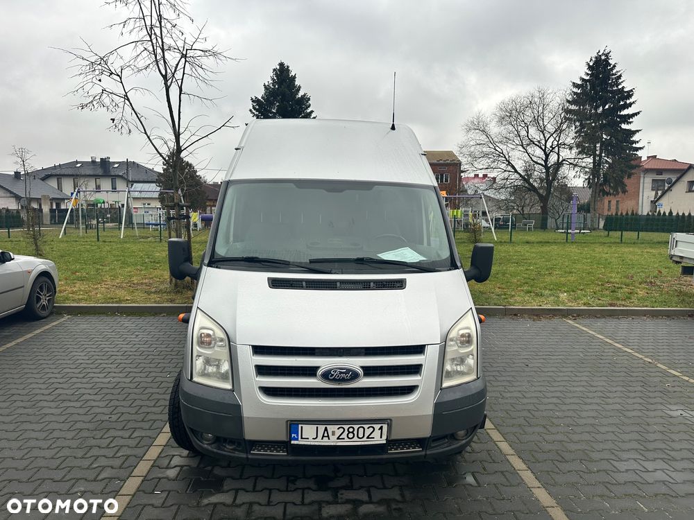 Ford Transit - 13