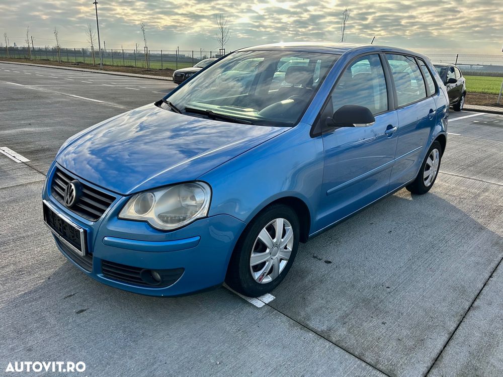 Volkswagen Polo 1.2 Attractive - 2