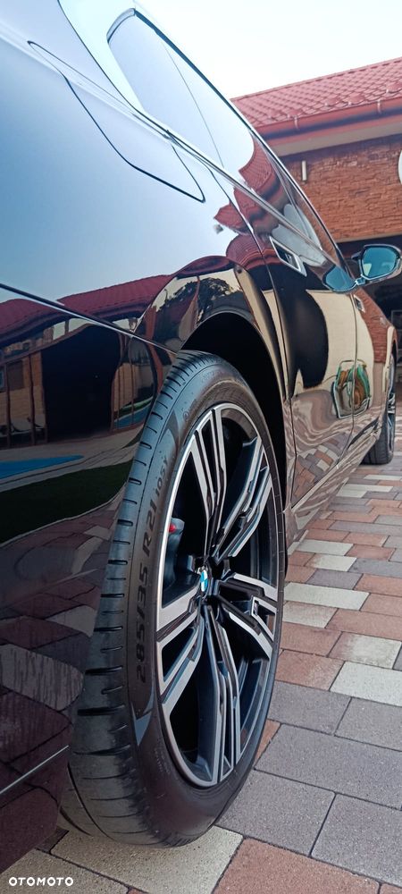 BMW Seria 7 M760e PHEV xDrive Individual Edition sport - 10