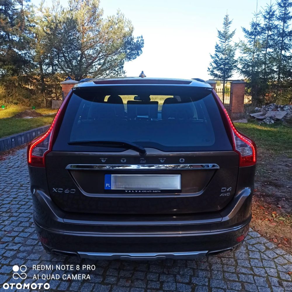 Volvo XC 60 D4 AWD Momentum - 4