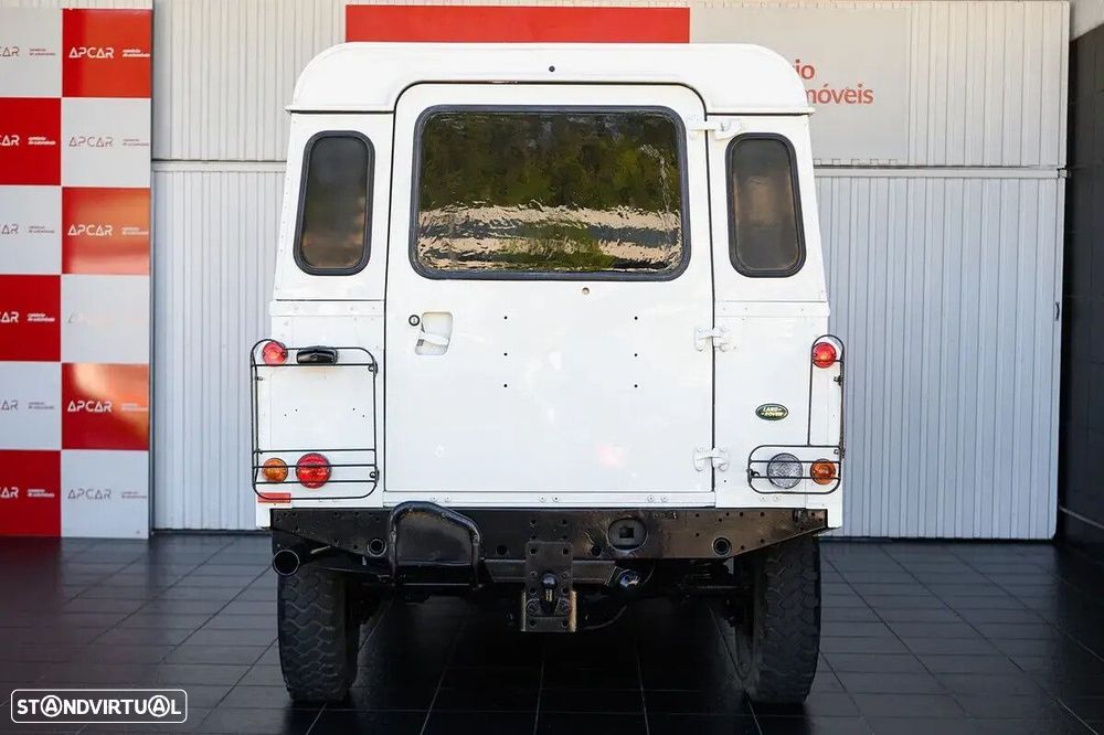 Land Rover Defender 110 2.5 Td5 E - 5