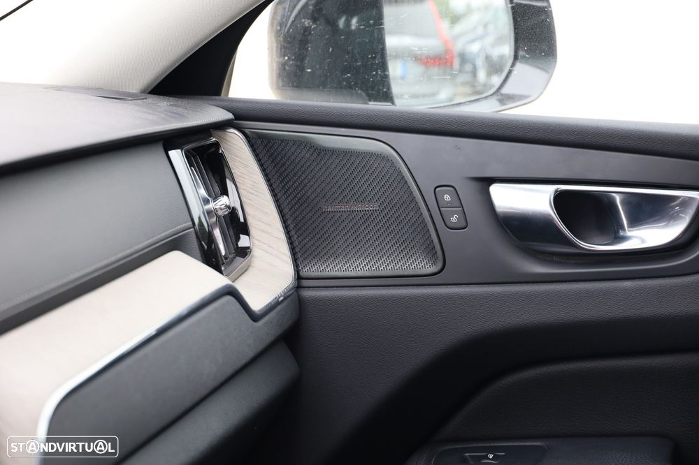 Volvo XC 60 2.0 T6 PHEV Inscription AWD - 17