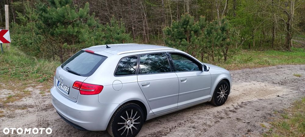 Audi A3 Sportback 2.0 TDI Ambiente - 9