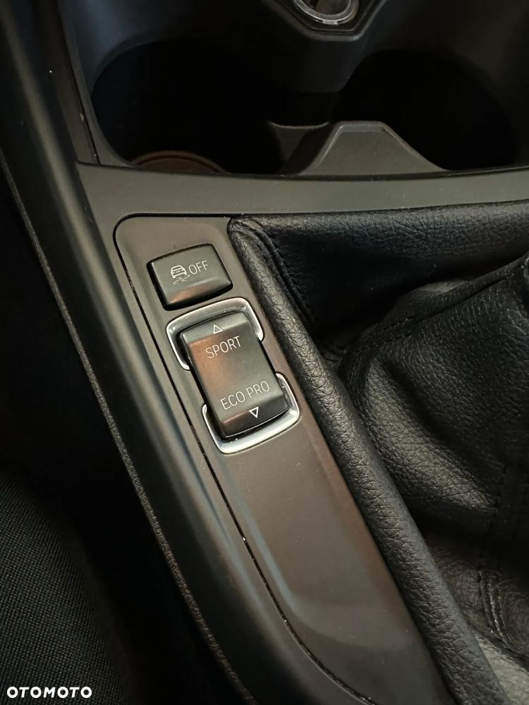 BMW Seria 1 116d - 15