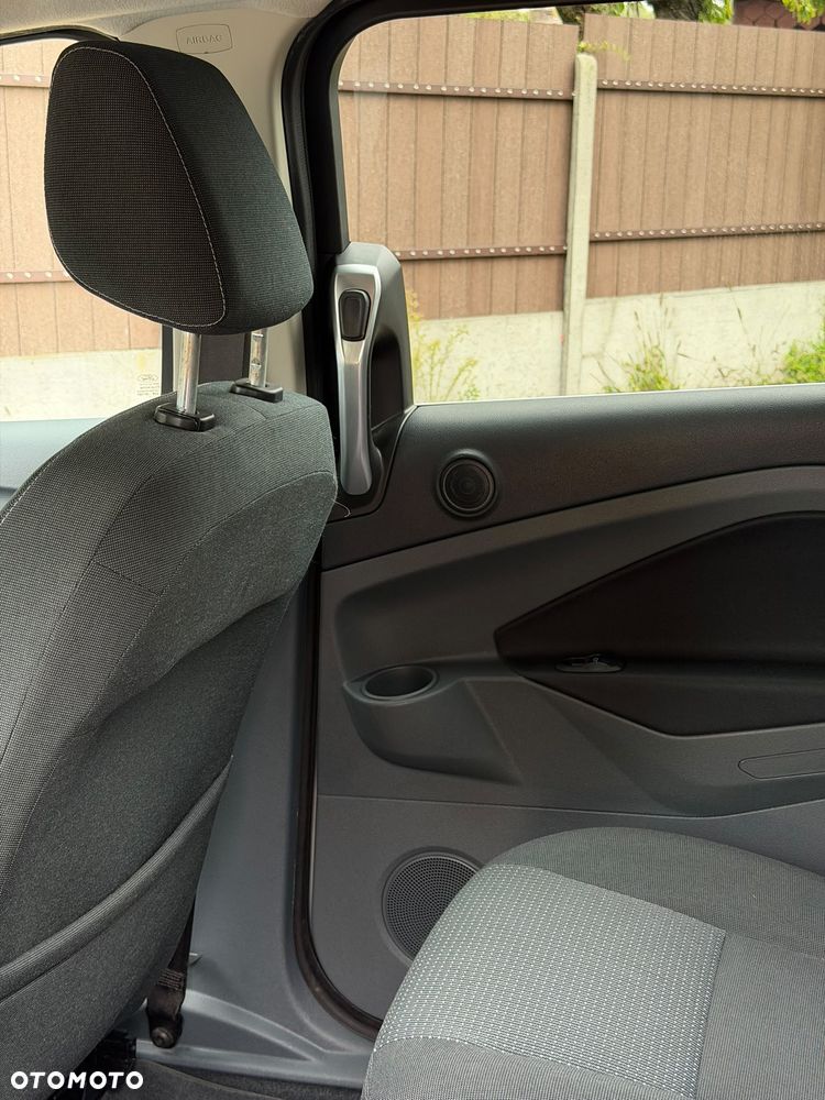 Ford Grand C-MAX 1.6 TDCi Start-Stop-System Champions Edition - 18