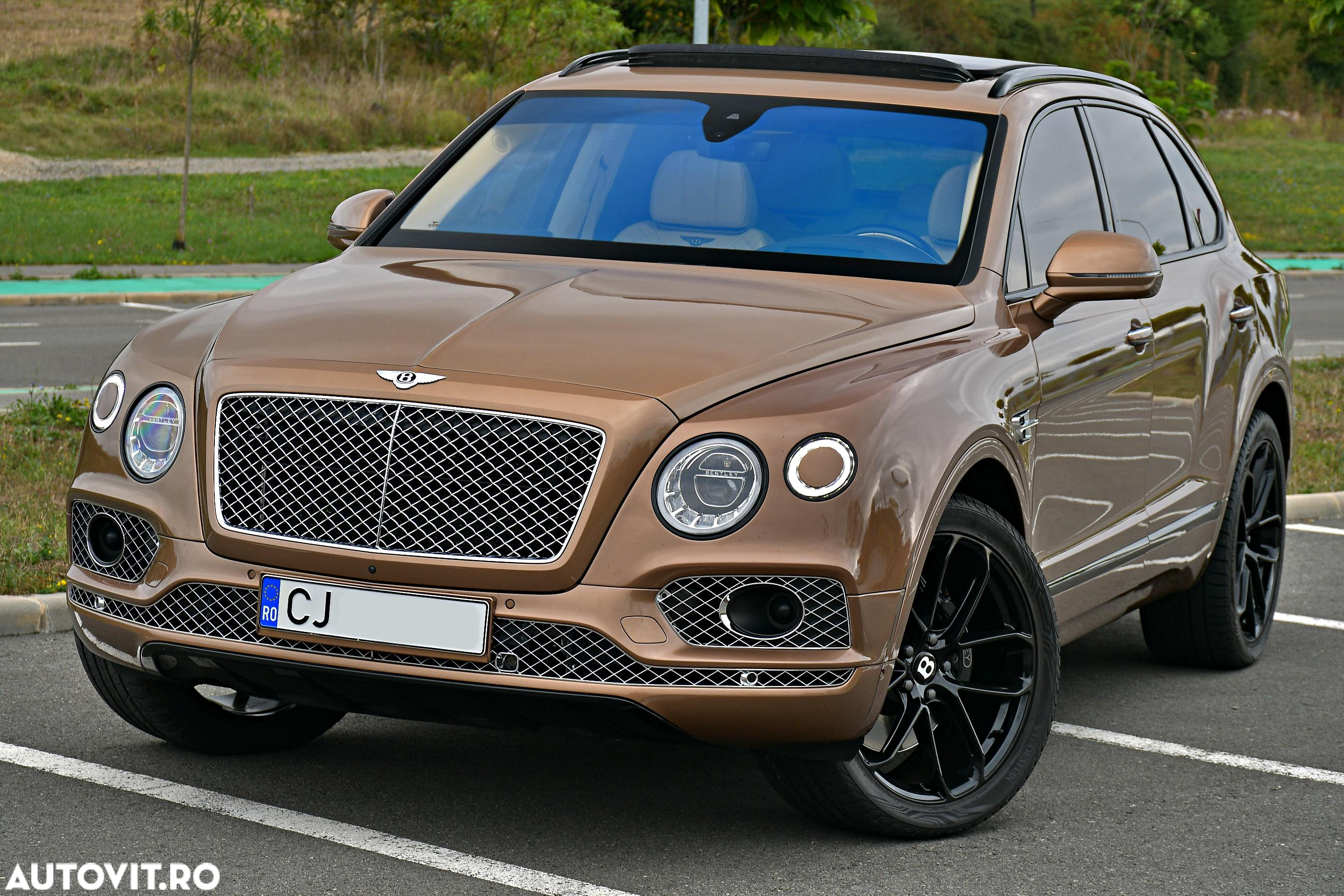 Bentley Bentayga W12 Mulliner - 38