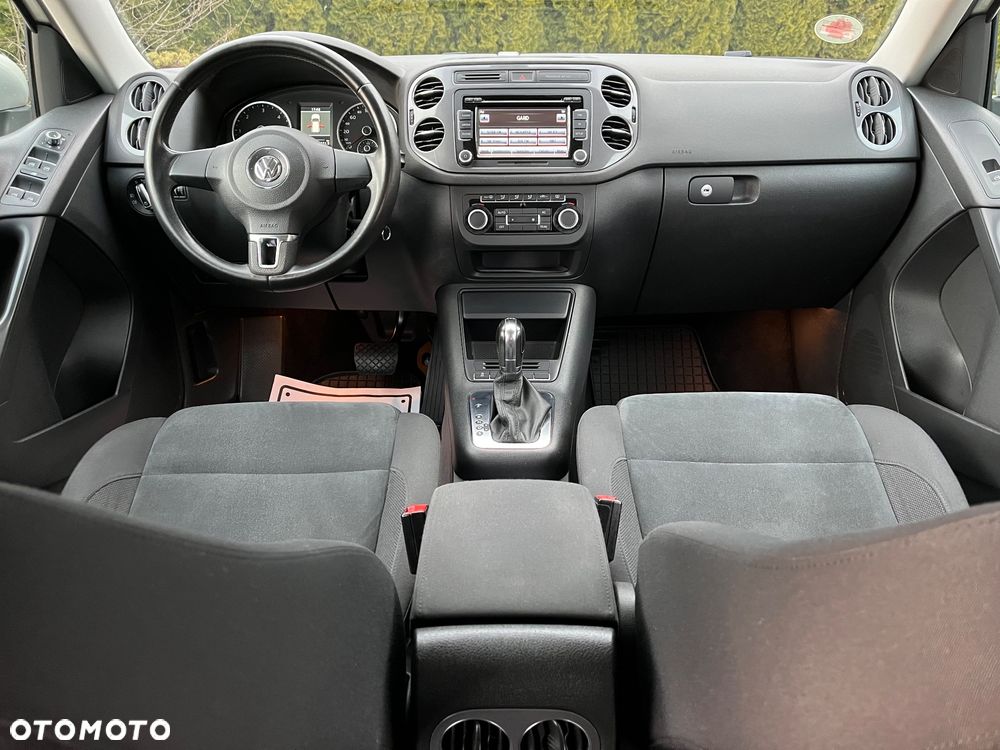 Volkswagen Tiguan - 16