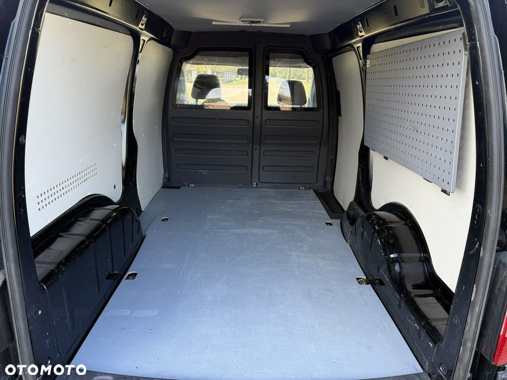 Volkswagen Caddy - 27