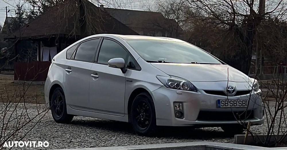 Toyota Prius (Hybrid) Sol - 10